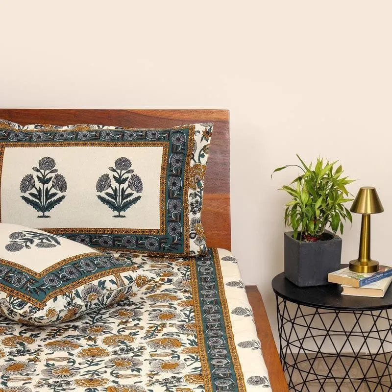 Comfy Cuddles Bedsheet - Brown