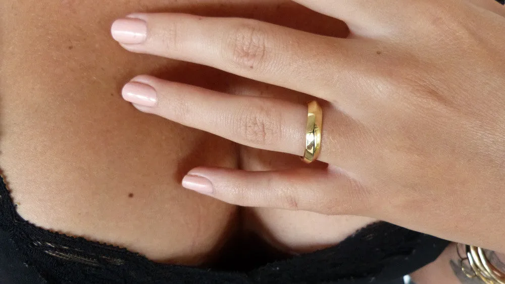 Edge Ring