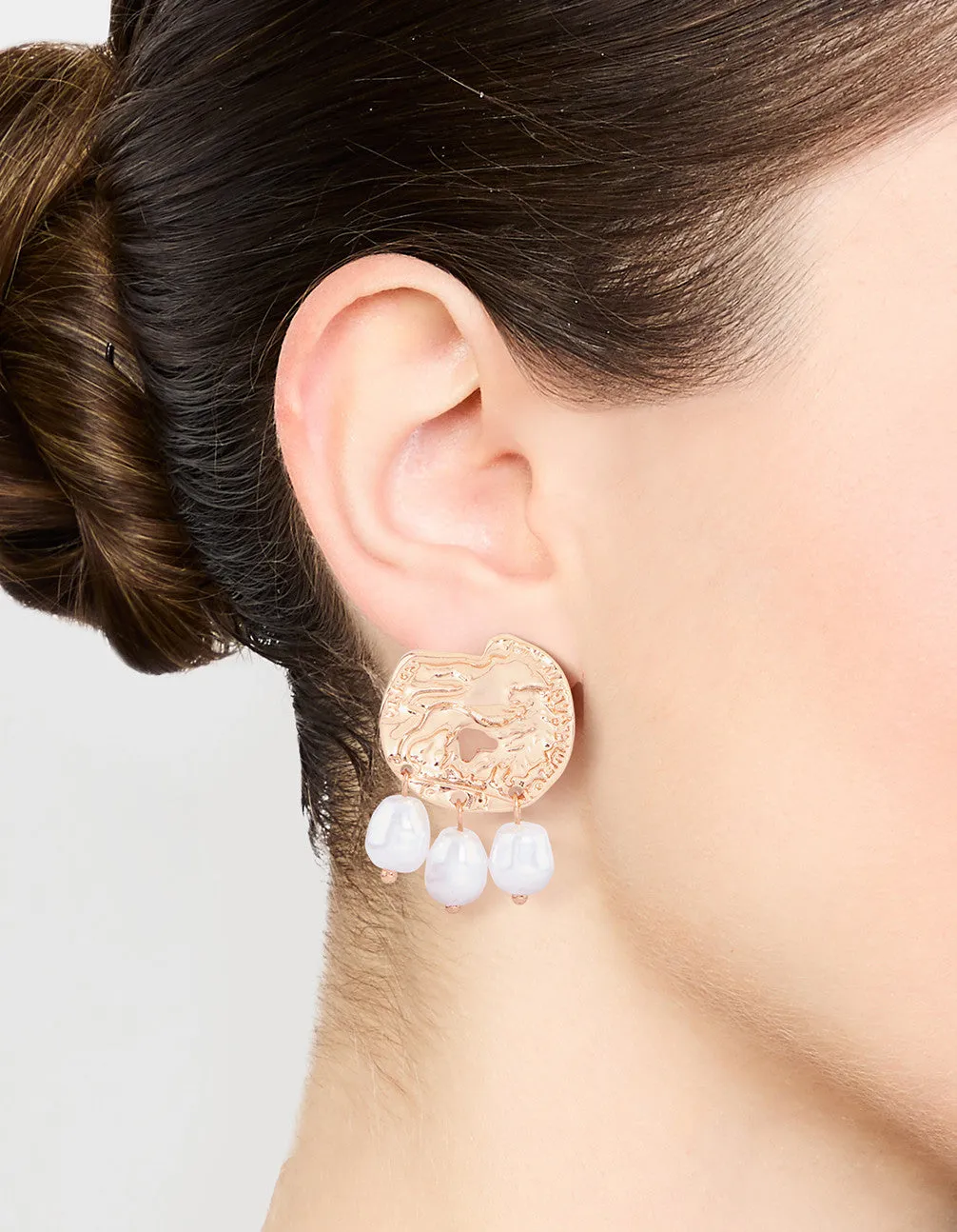Gold Hammered Coin & Pearl Drop Earrings
