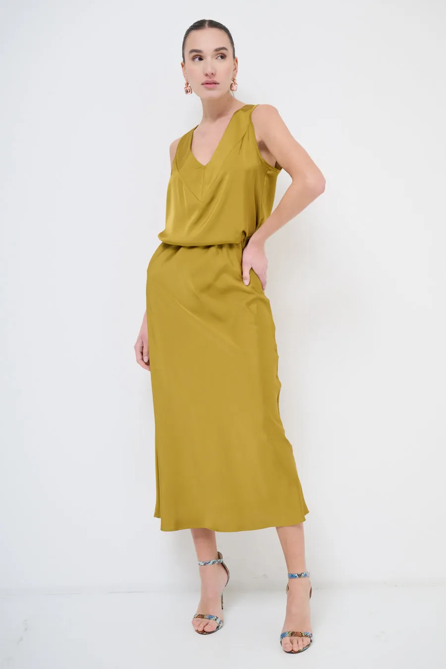 Sleek midi slip skirt wholesale