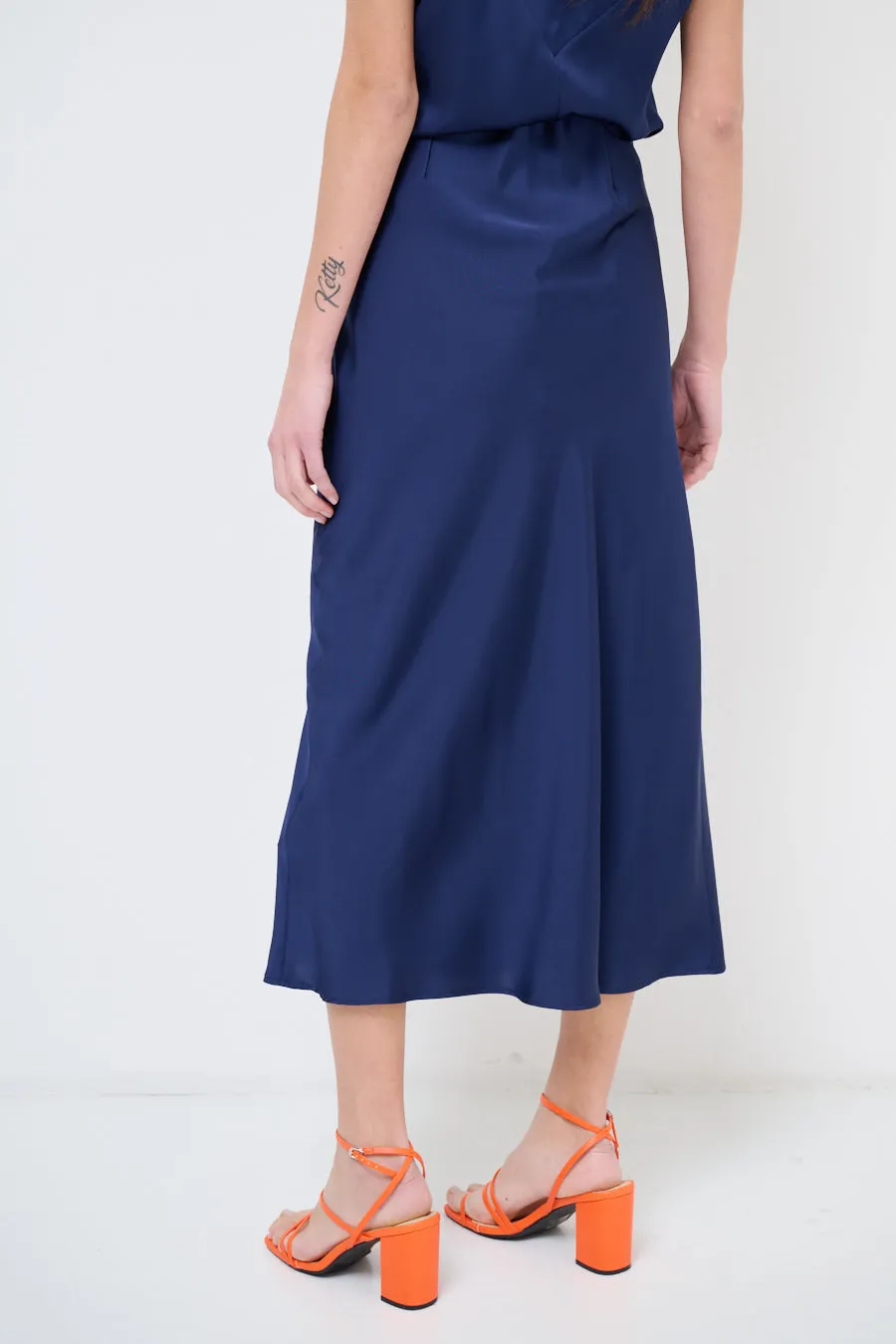 Sleek midi slip skirt wholesale