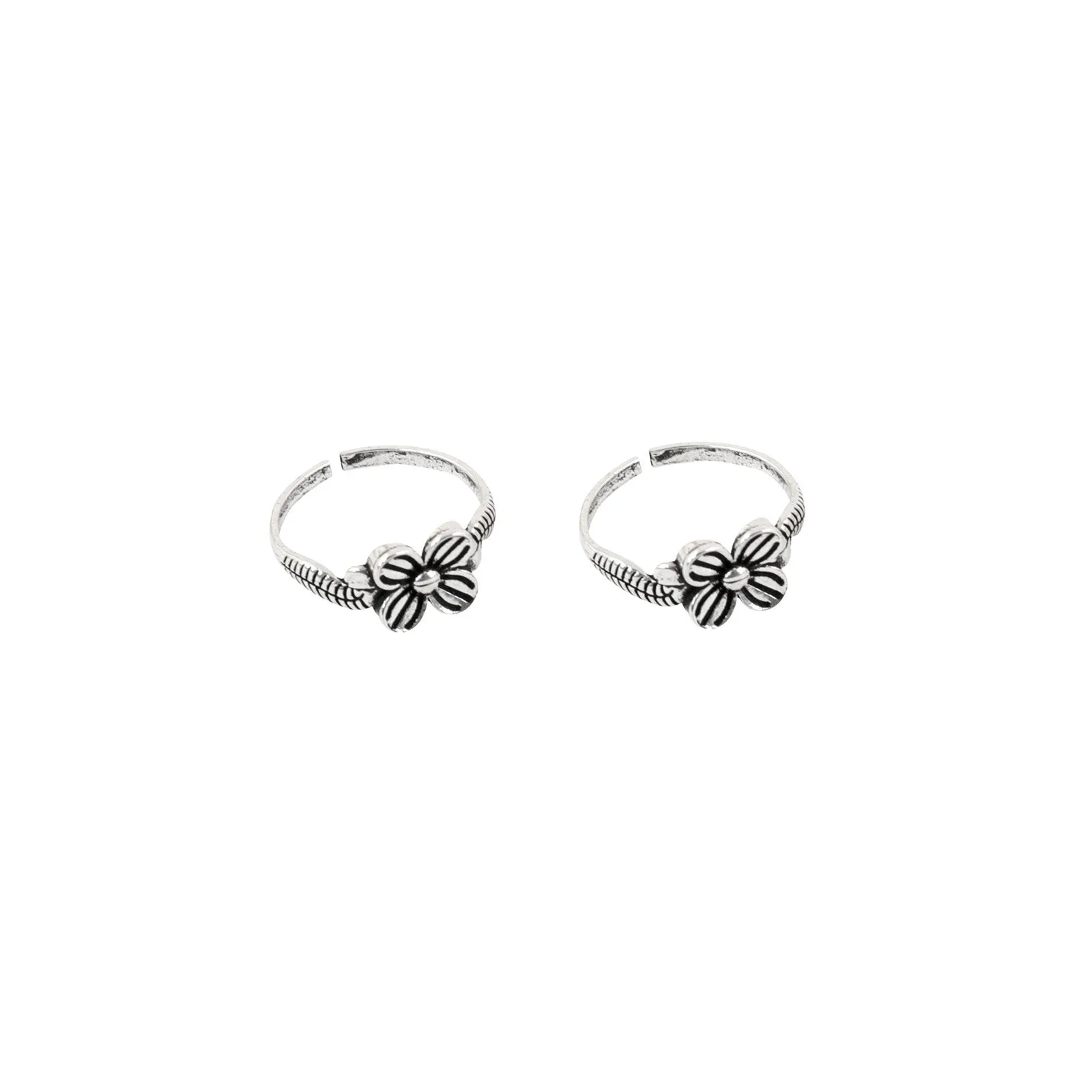 Teejh Dalaja Floral motif silver oxidised toe ring