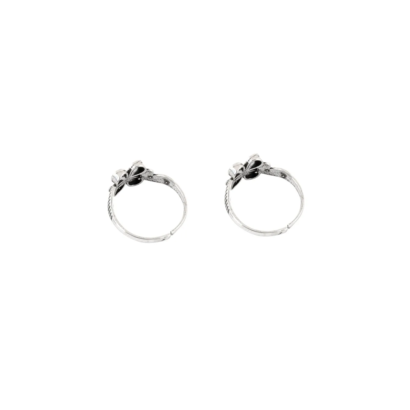 Teejh Dalaja Floral motif silver oxidised toe ring